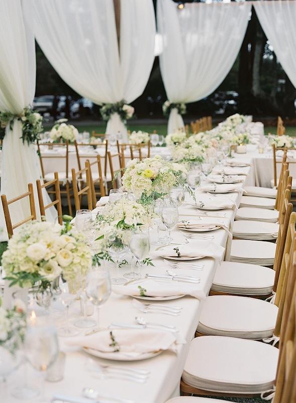 Wedding design and coordination by Easton Events. Rentals from Snyder Events. Florals and draping by Sara York Grimshaw Designs. Linens from La Tavola. Image by Virgil Bunao Photography at Lowndes Grove Plantation.
