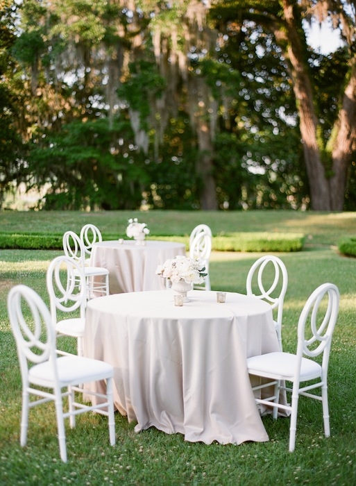 Chairs from EventHaus. Linens from La Tavola. Florals by Charleston Stems. Image by KT Merry Photography at Middleton Place.