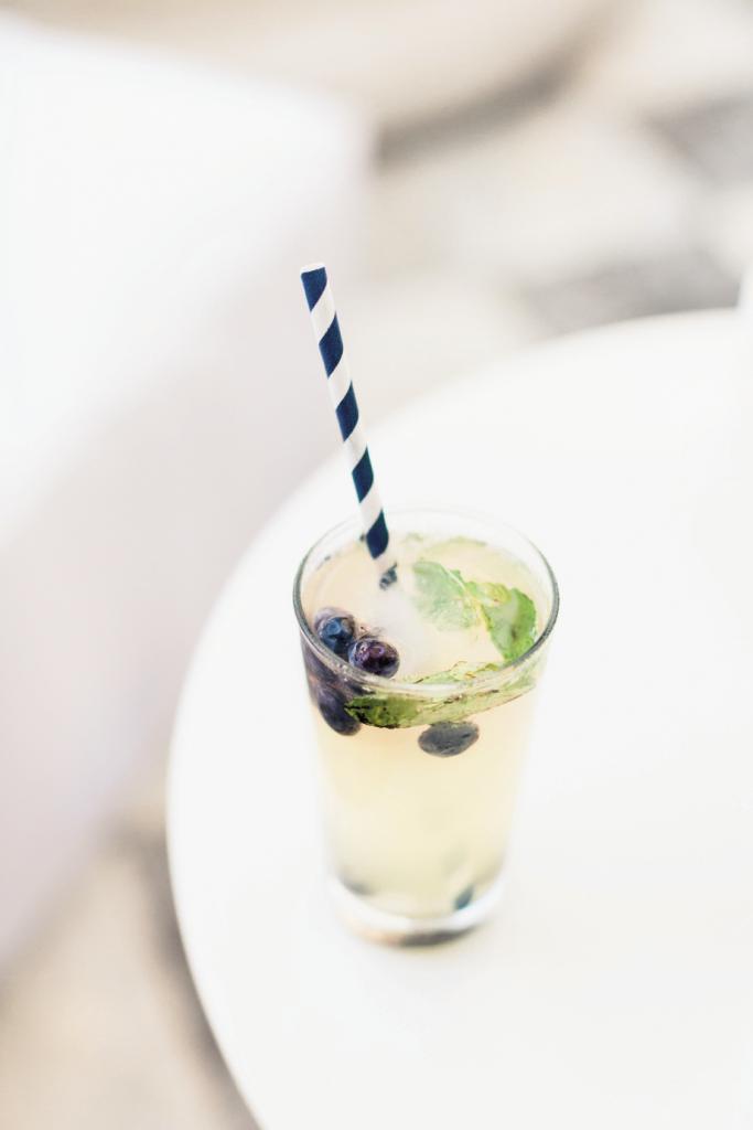 Striped paper straws ensured even drinks were in on the palette.