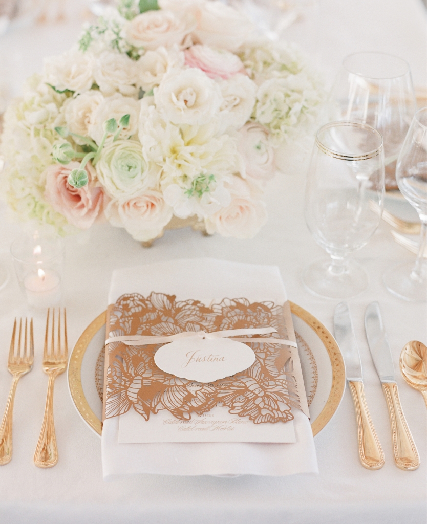 Photograph by Corbin Gurkin. Florals by Tara Guerard Soiree. Tabletop by Snyder Event Rentals.