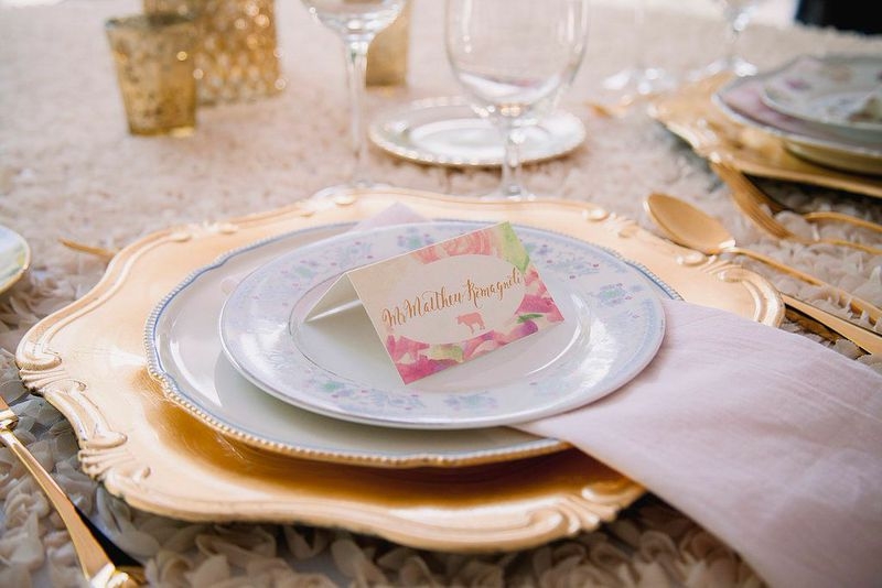 Mixed table settings paid homage to Amanda’s grandparents, who never match their china. The elder pair picks out a new piece whenever they visit a special place together, and the younger couple vows to follow suit.