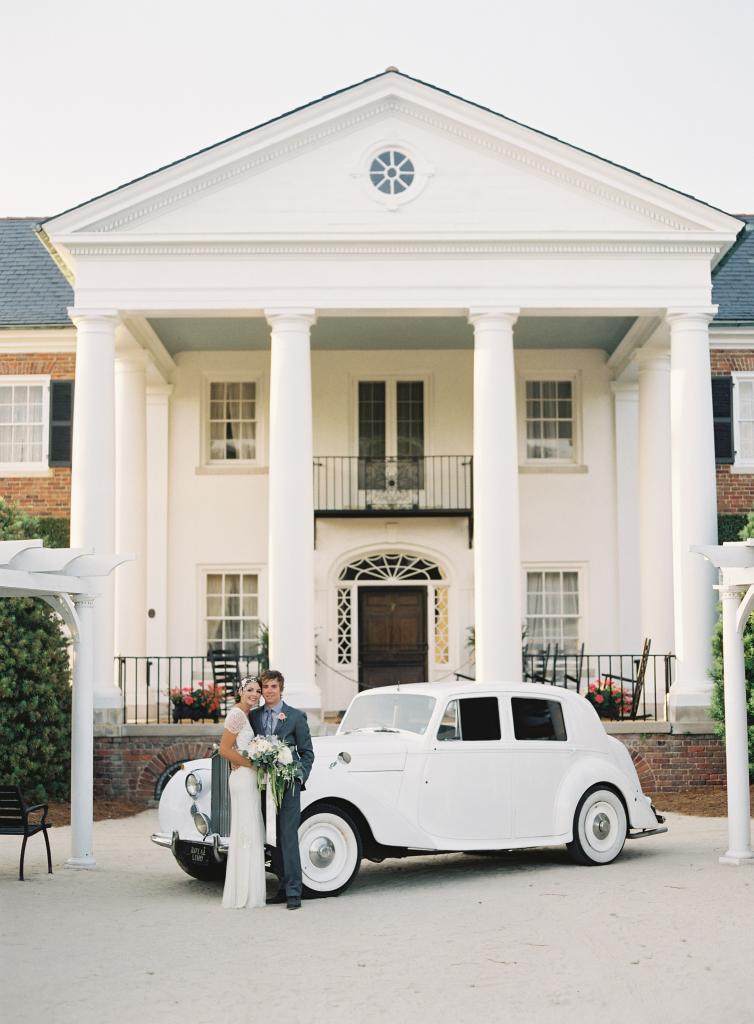 CLASSIC SURROUNDINGS: Boone Hall Plantation’s stately exterior served as the perfect backdrop for this vintage-inspired wedding.