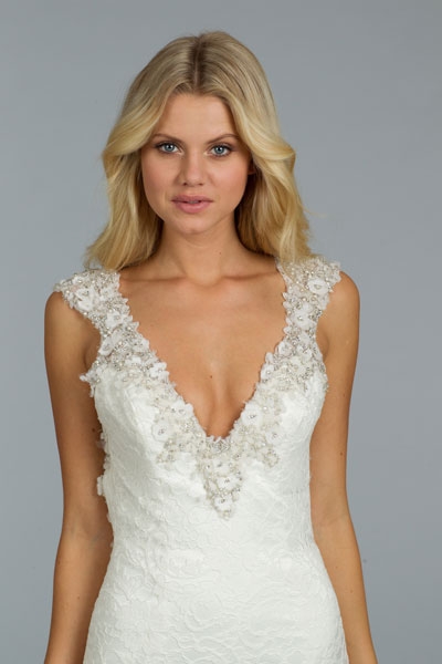 9400_Front_Detail_B_0.jpg