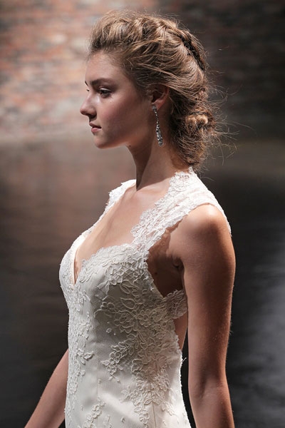 9403_Front_Detail2_0.jpg