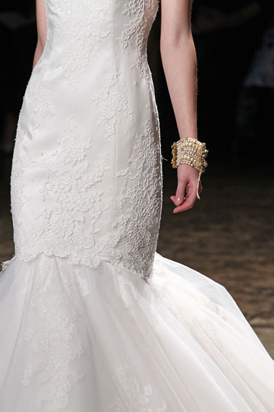 9403_Front_Detail_0.jpg