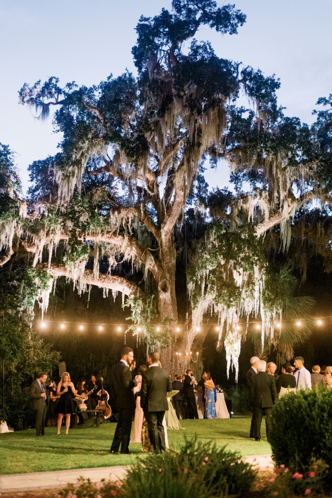 “They wanted good food, a great bar, and a big party to celebrate with close friends and family,” says Lauren of the intimate affair.  &lt;i&gt;Image Aaron &amp; Jillian Photography&lt;/i&gt;