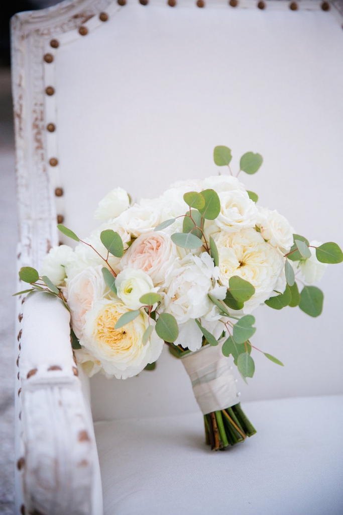 Chair by Nuage Designs. Photograph by Dana Cubbage Weddings.