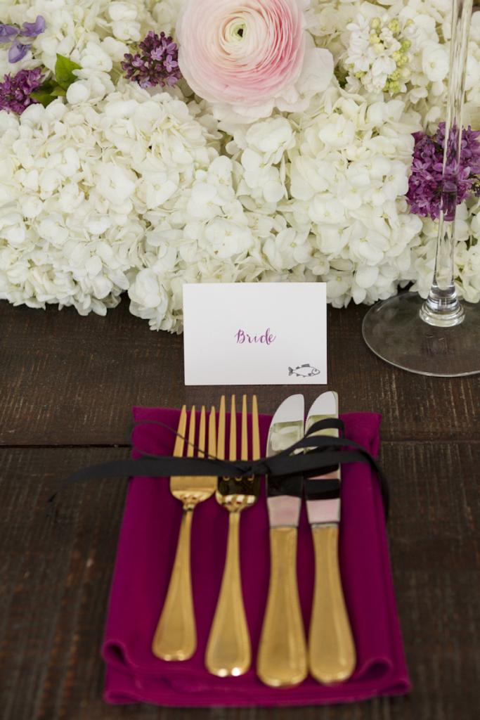 Wedding design by The Burlap Elephant. Florals by Branch Design Studio. Rentals by Snyder Events and Ooh! Events. Photograph by Ellis Photo Studio.