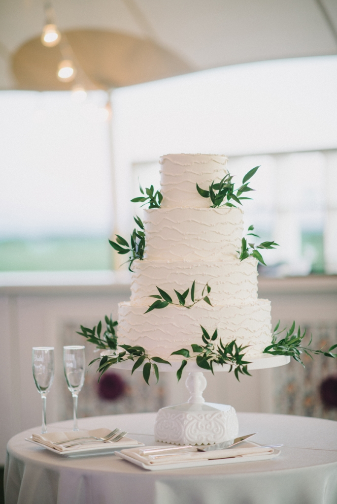 Cake by Wedding Cakes by Jim Smeal. Photograph by Sean Money &amp; Elizabeth Fay.