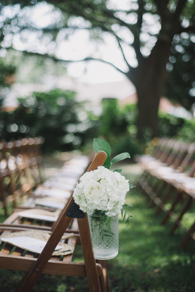 Florals by Tiger Lily Weddings. Rentals by Event DRS. Wedding design and coordination by Lindsey Shanks of A Charleston Bride. Photograph by Sean Money + Elizabeth Fay at Lowndes Grove Plantation.