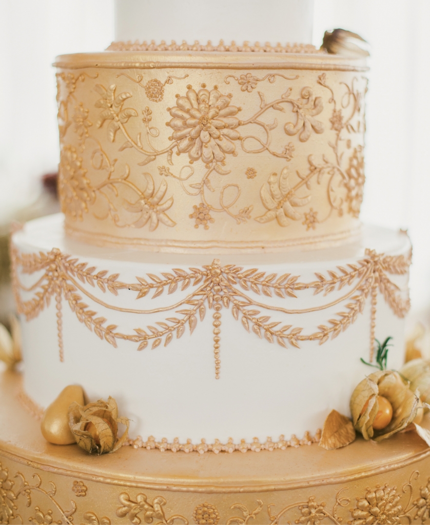 Wedding Cakes by Jim Smeal concocted a gilded masterpiece that called to mind the bride&#039;s wish for a Midsummer Night&#039;s Dream-meets-autumnal fete. (Image by Juliet Elizabeth Photography)