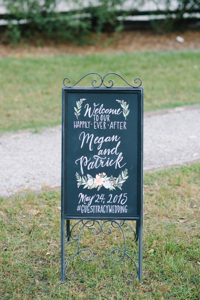 Image by Aaron &amp; Jillian Photography. Signage by Anna Hobbs.