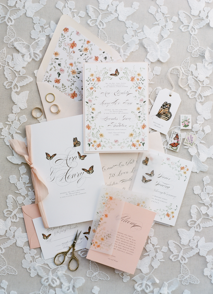 Dress your invitation suite in the same palette as your florals.