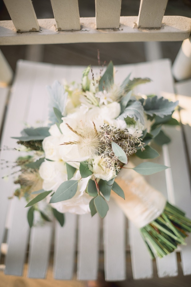 Florals by Out of the Garden. Image by Timwill Photography.