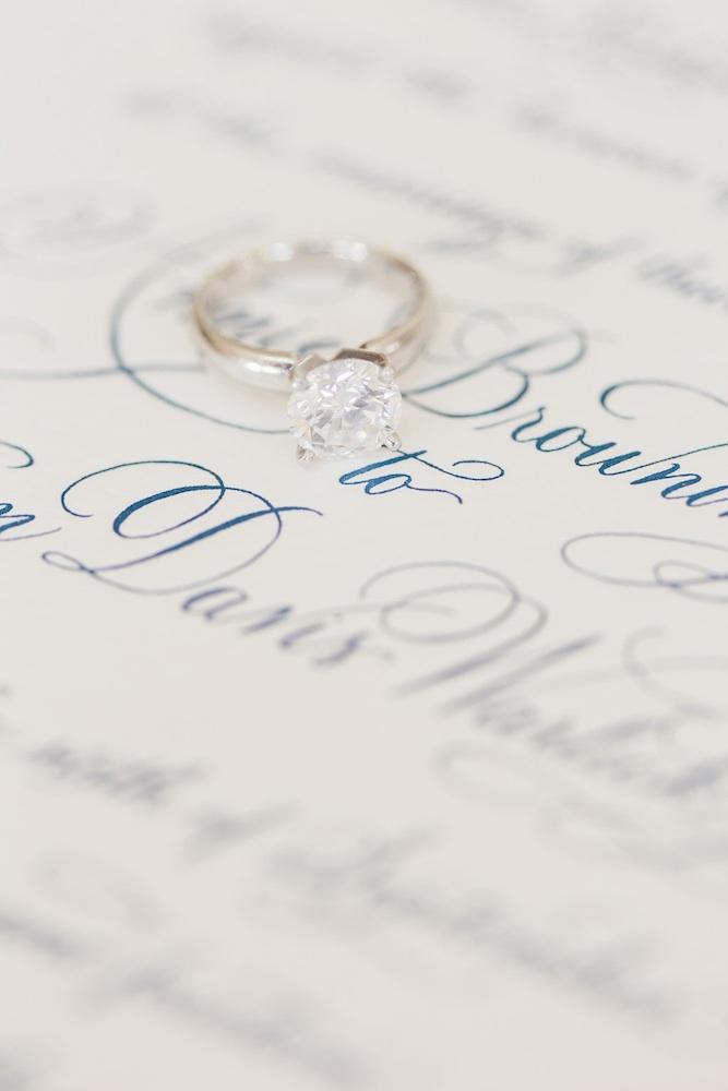 Image by Corbin Gurkin Photography. Stationery by Lettered Olive.