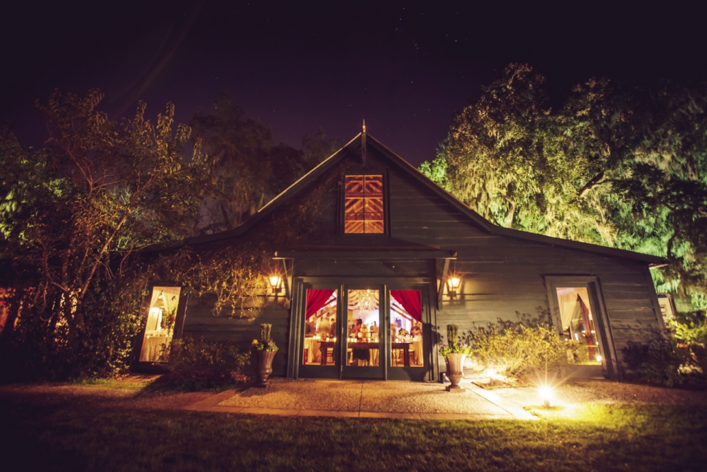 SAFE HAVEN: The Carriage House at Magnolia Plantation beckoned as a retreat from the evening&#039;s chill.