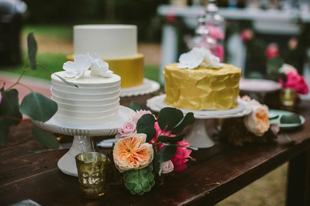 Cakes by DeClare Cakes. Photograph by Juliet Elizabeth.