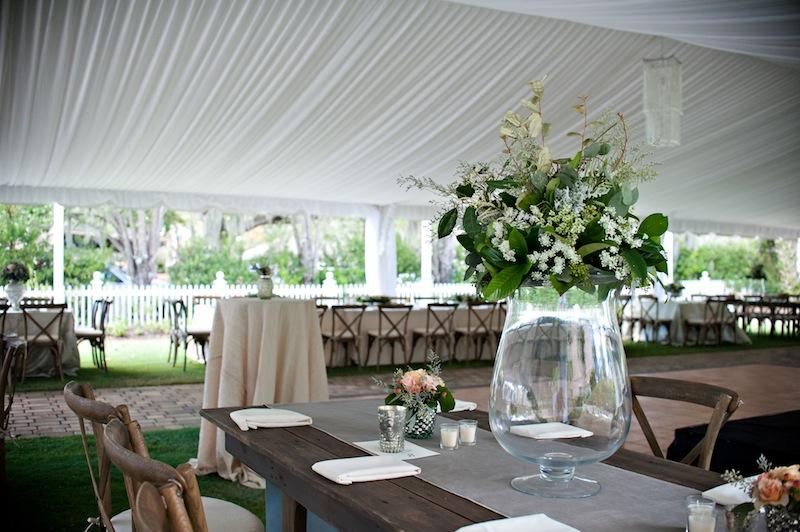 Florals by HB Stems. Rentals by Snyder Events and Amazing Event Rentals. Wedding design and coordination by WED. Image by Kelli Boyd Photography at The Beaufort Inn.