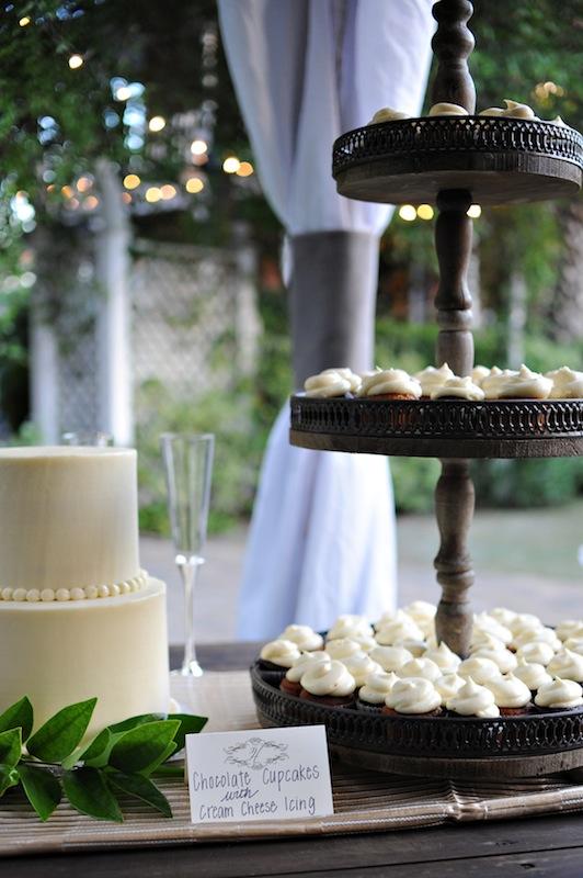 Desserts by Cakes by Kasarda. Wedding design and coordination by WED. Image by Kelli Boyd Photography at The Beaufort Inn.