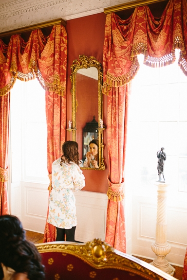 Beauty by Paper Dolls Wedding Hair &amp; Makeup. Image by Clay Austin Photography at the William Aiken House.