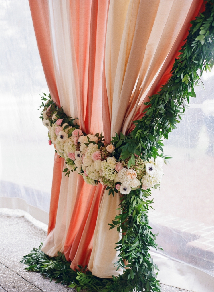 Living swags brought the garden into the reception tent. &lt;i&gt;Image by Lucy Cuneo Photography&lt;/i&gt;